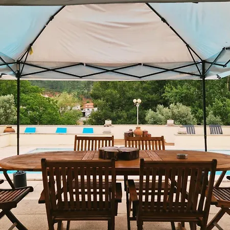 Casas Olival & Rio Holiday home *
